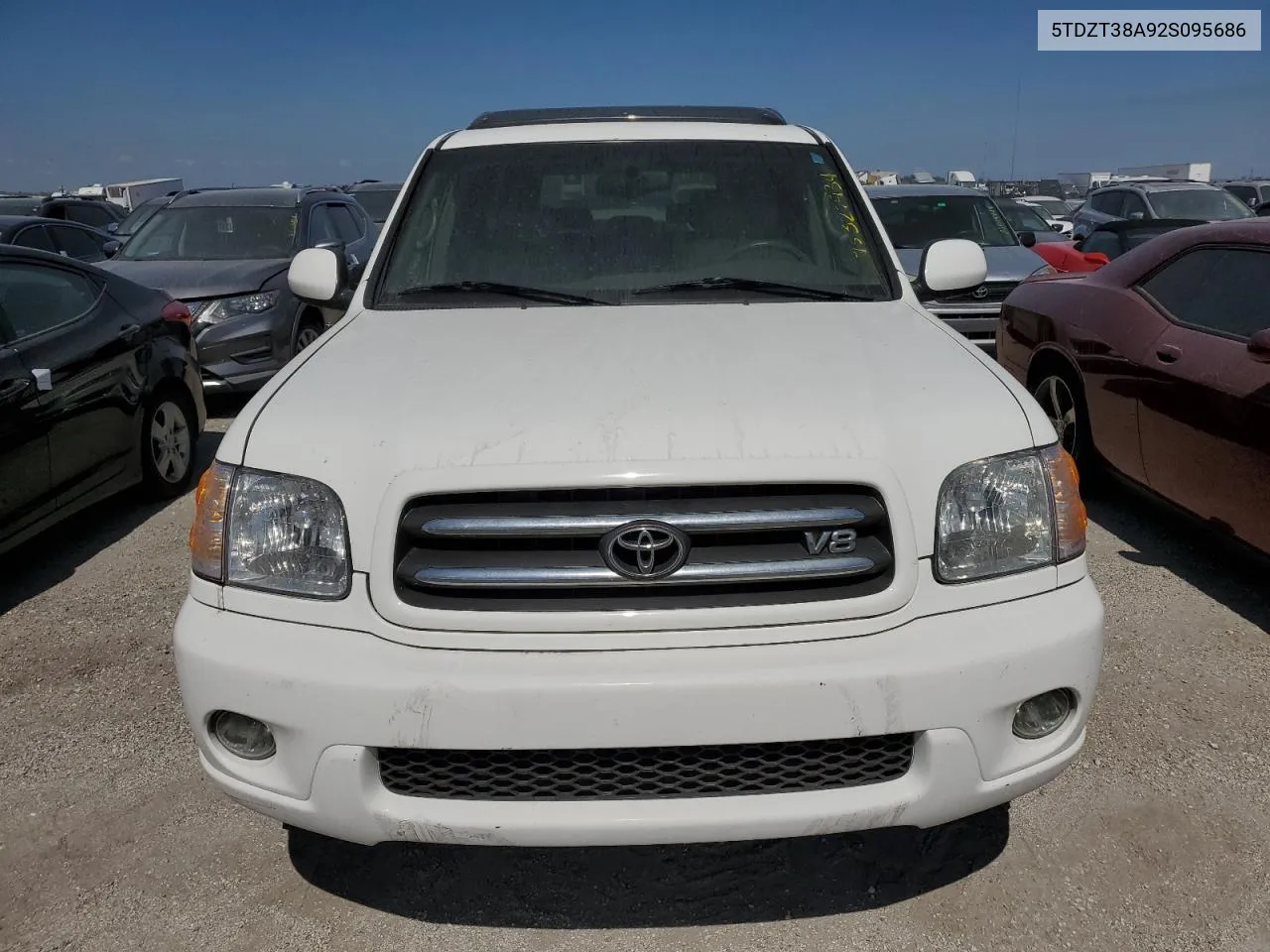 2002 Toyota Sequoia Limited VIN: 5TDZT38A92S095686 Lot: 75327934