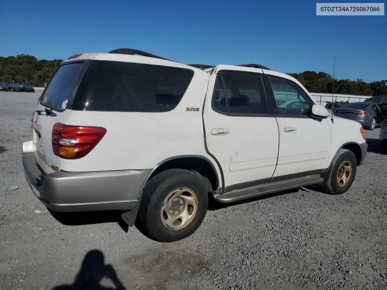 2002 Toyota Sequoia Sr5 VIN: 5TDZT34A72S067066 Lot: 75563654