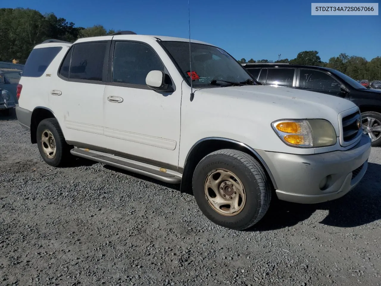 2002 Toyota Sequoia Sr5 VIN: 5TDZT34A72S067066 Lot: 75563654