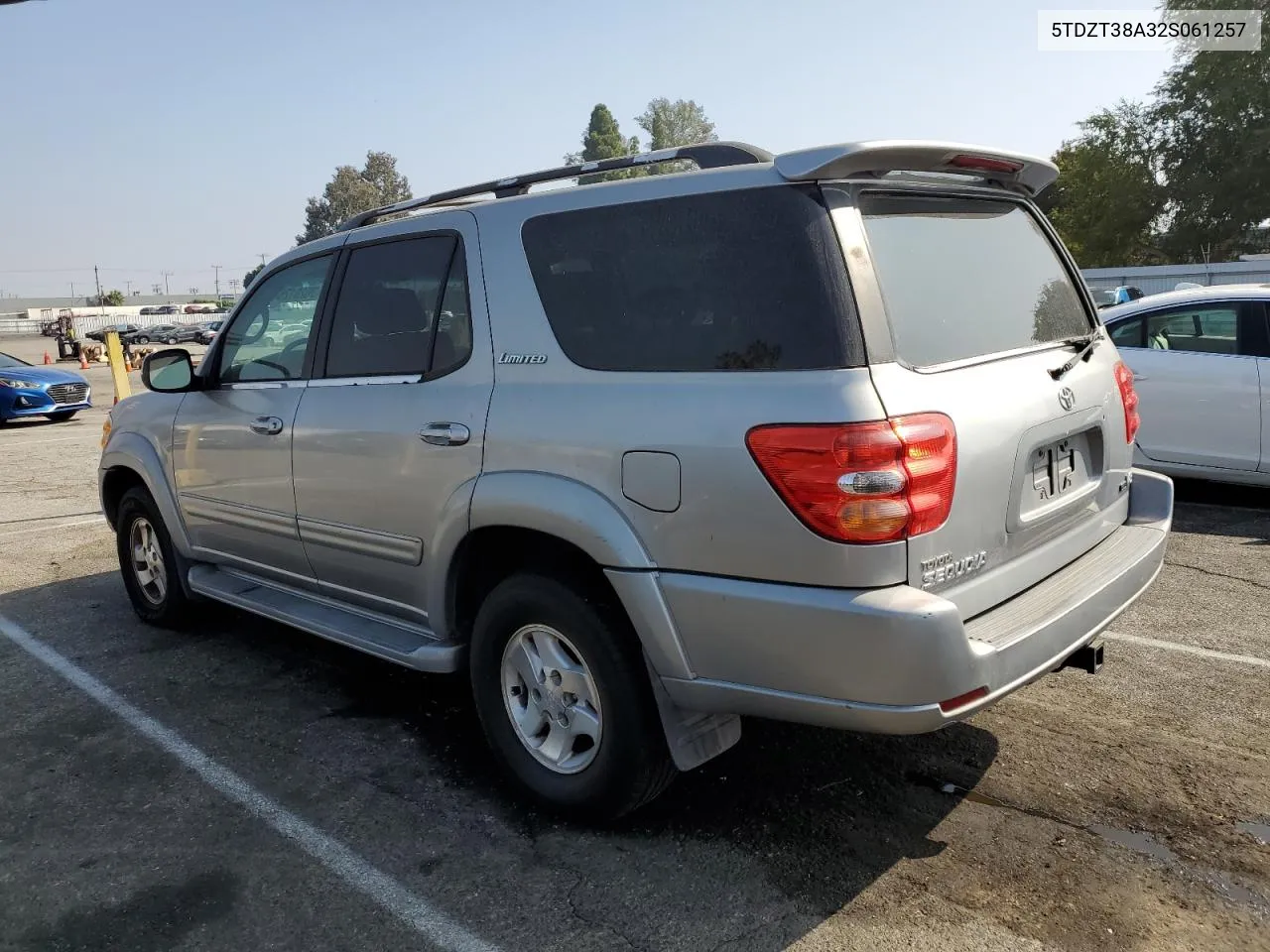 2002 Toyota Sequoia Limited VIN: 5TDZT38A32S061257 Lot: 76201264