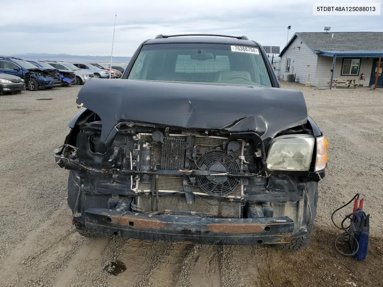 2002 Toyota Sequoia Limited VIN: 5TDBT48A12S088013 Lot: 76388794