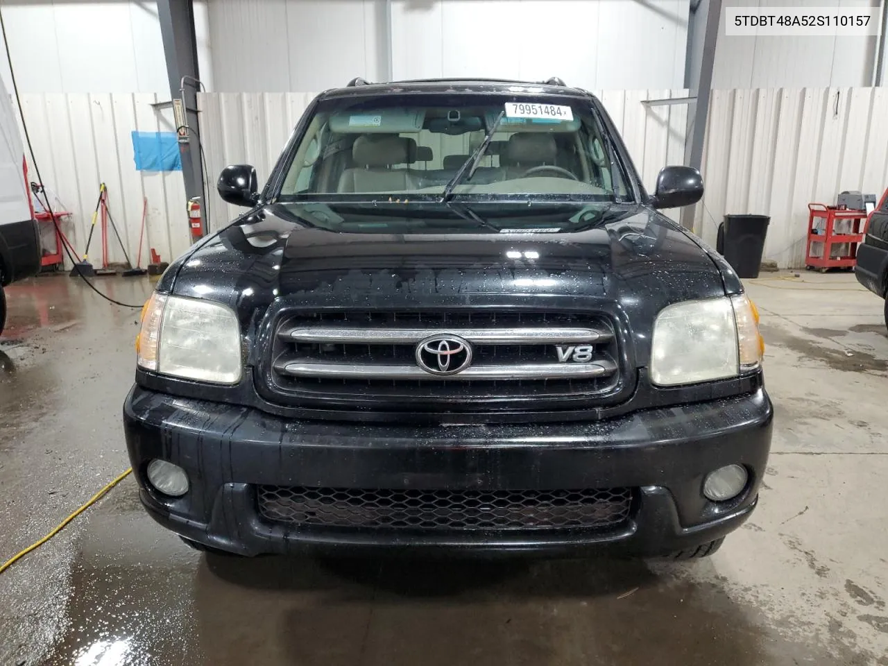 2002 Toyota Sequoia Limited VIN: 5TDBT48A52S110157 Lot: 79951484