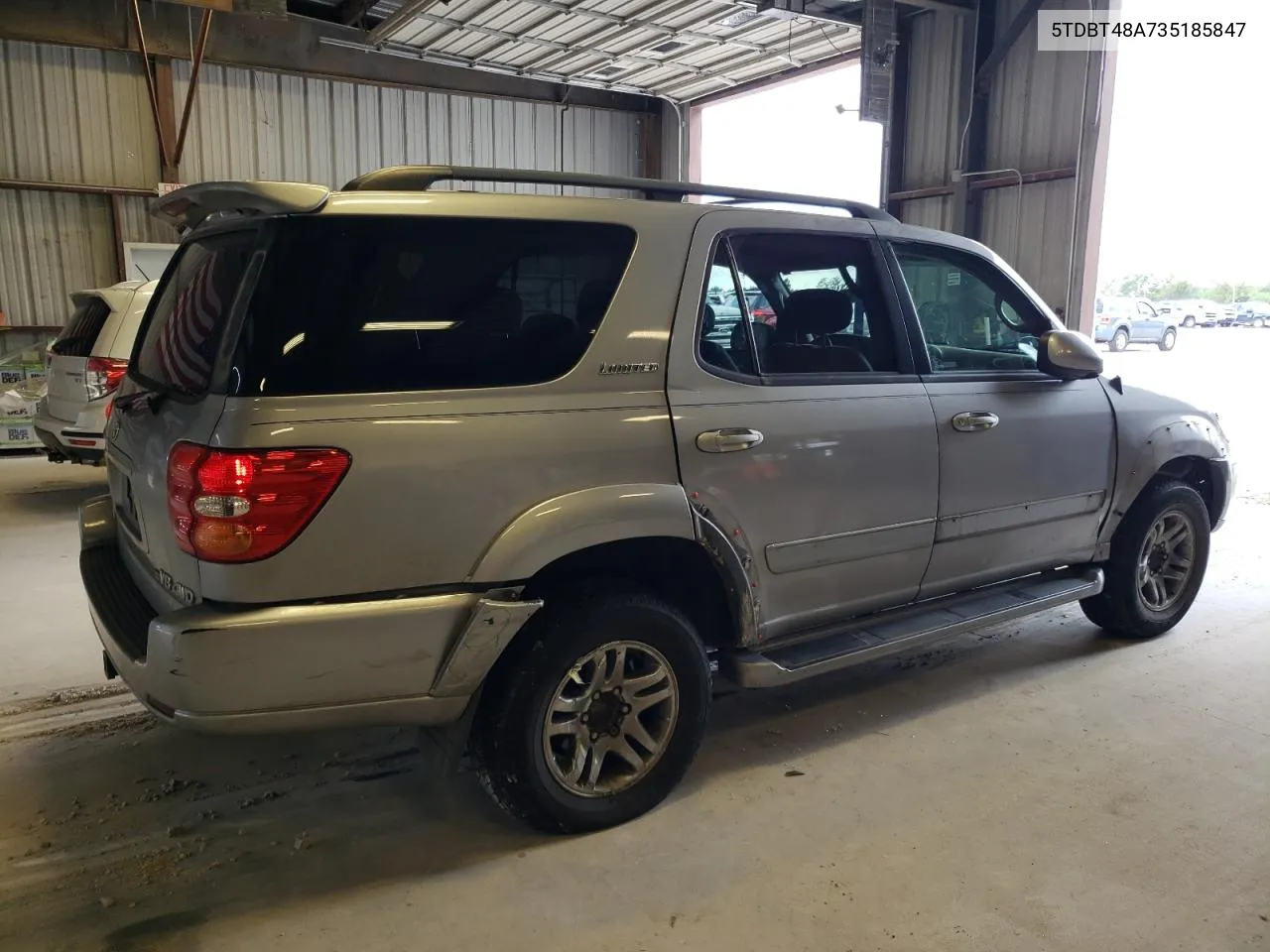 2003 Toyota Sequoia Li VIN: 5TDBT48A735185847 Lot: 64179534