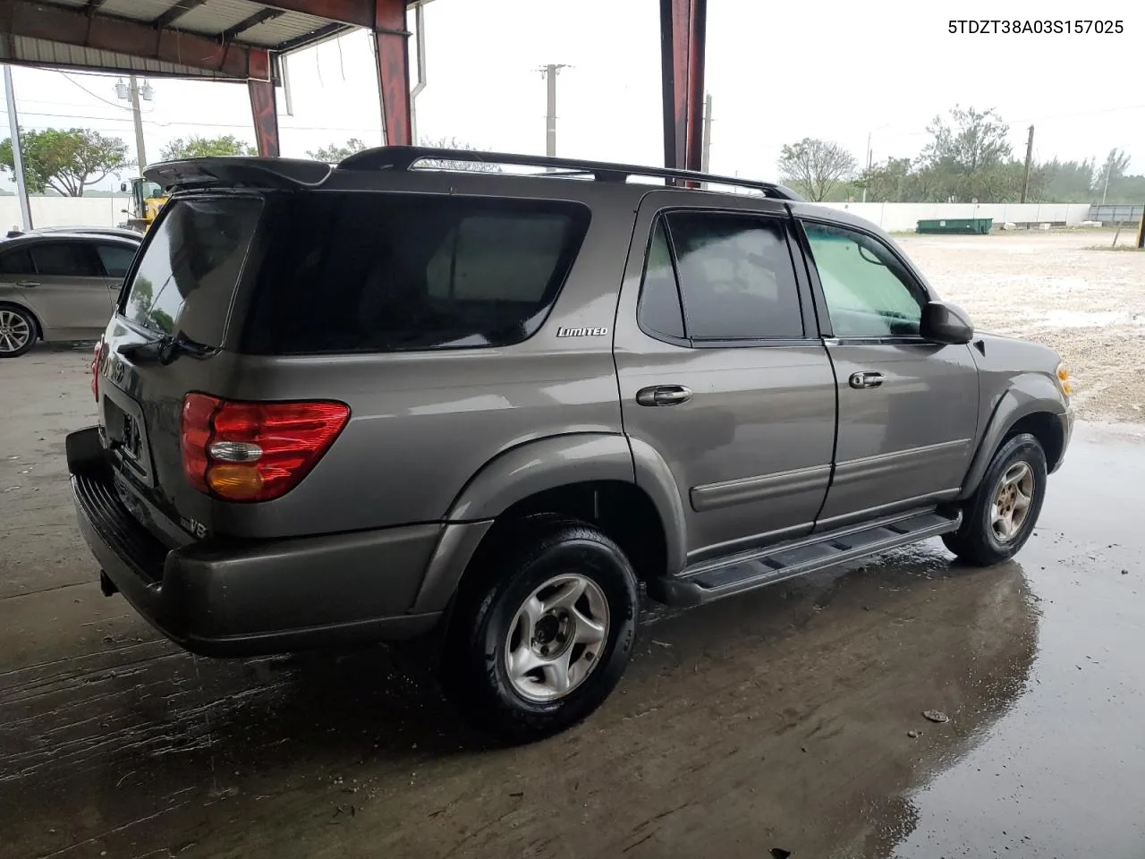 2003 Toyota Sequoia Limited VIN: 5TDZT38A03S157025 Lot: 75388504