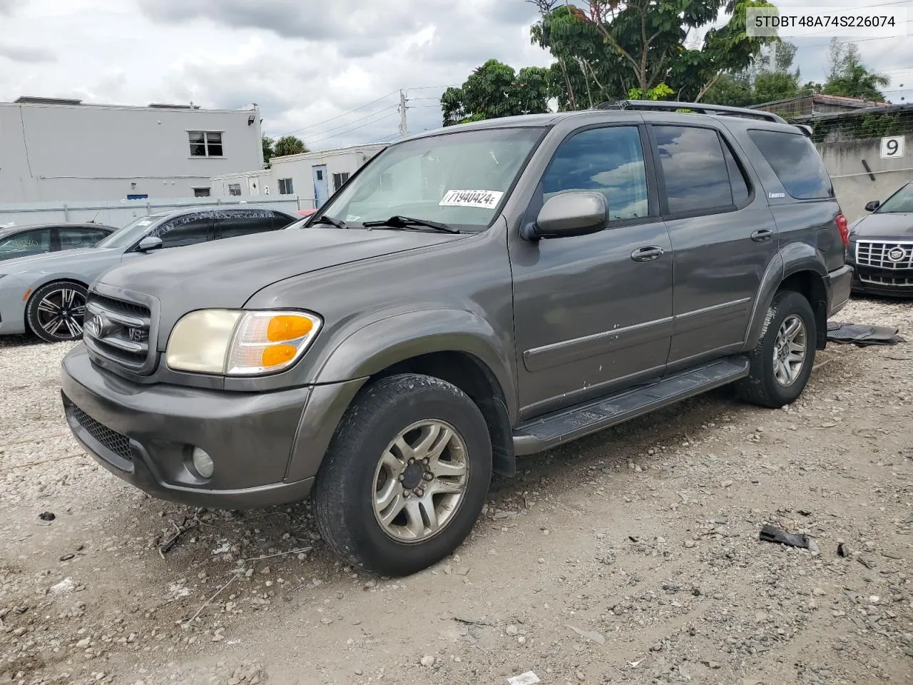 2004 Toyota Sequoia Limited VIN: 5TDBT48A74S226074 Lot: 71940424