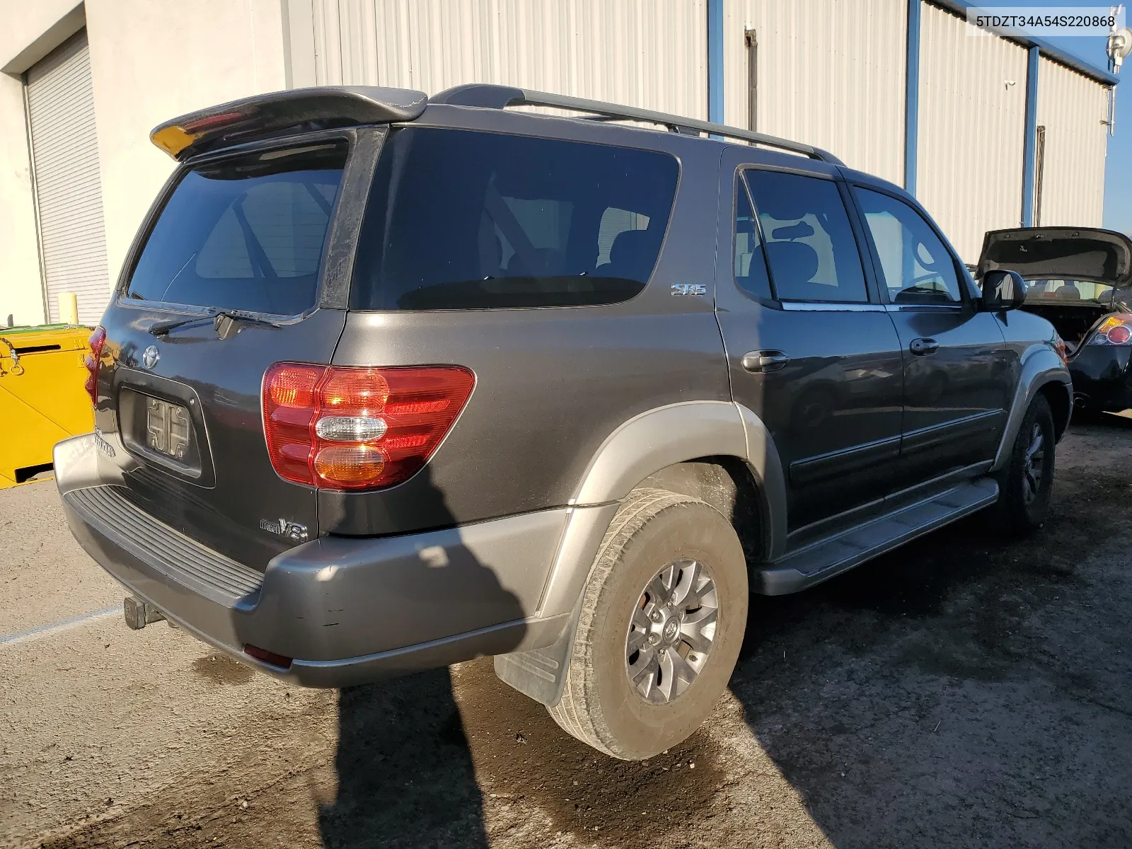 5TDZT34A54S220868 2004 Toyota Sequoia Sr5