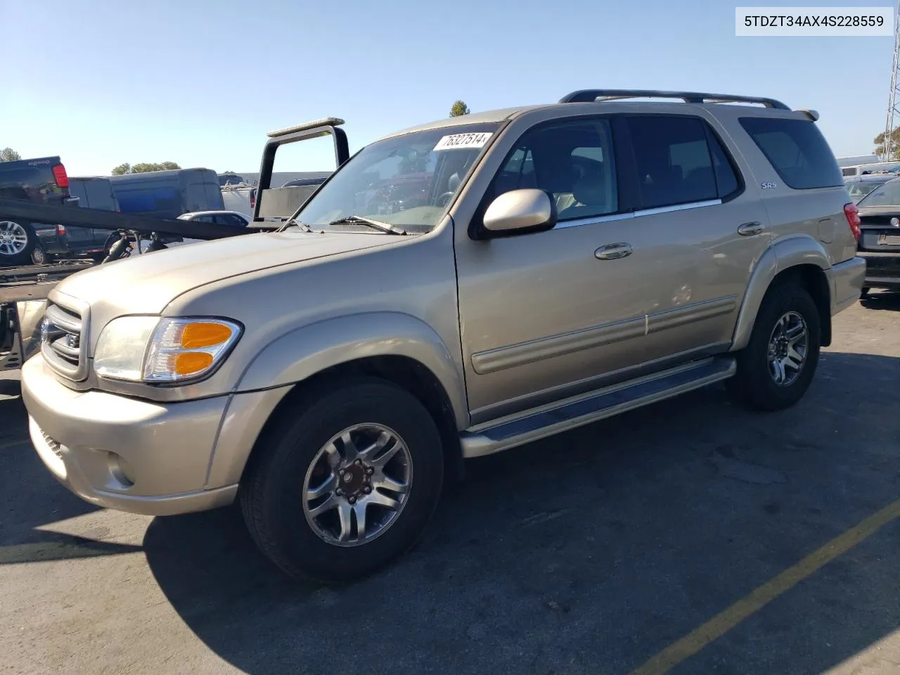 2004 Toyota Sequoia Sr5 VIN: 5TDZT34AX4S228559 Lot: 76327514