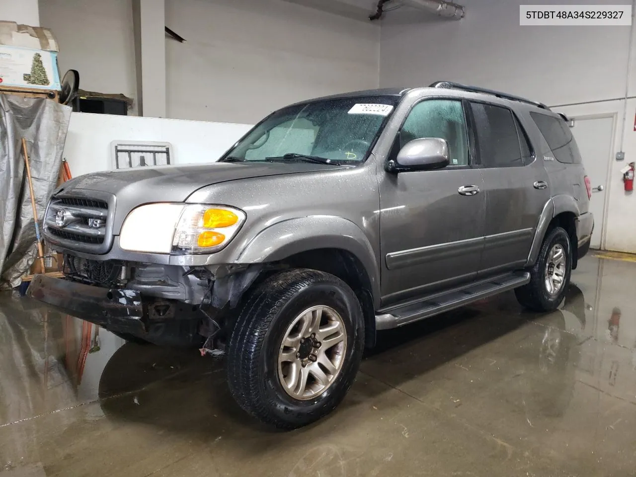 2004 Toyota Sequoia Limited VIN: 5TDBT48A34S229327 Lot: 77602224