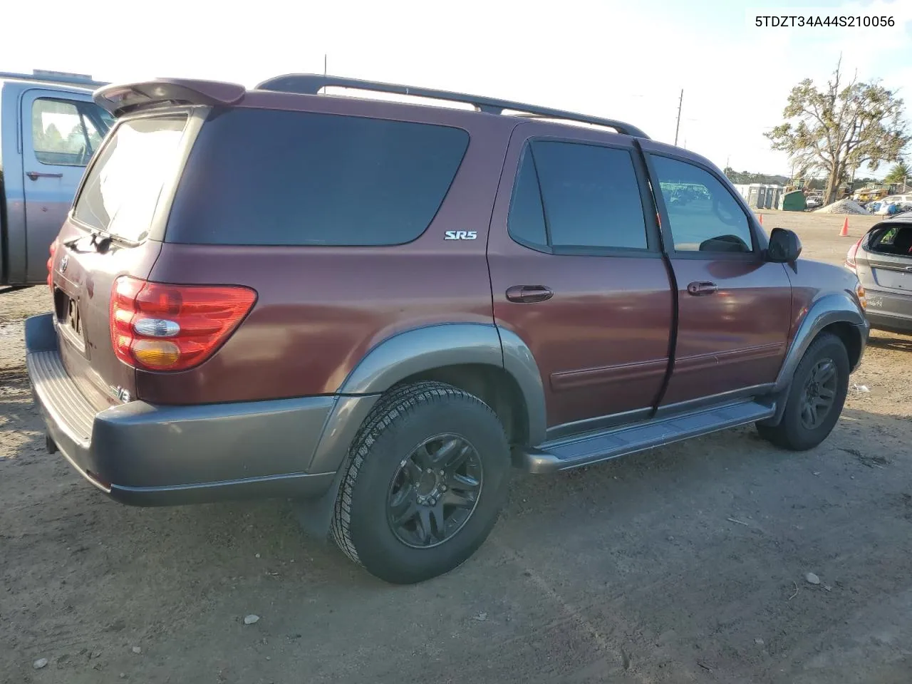 2004 Toyota Sequoia Sr5 VIN: 5TDZT34A44S210056 Lot: 79178874