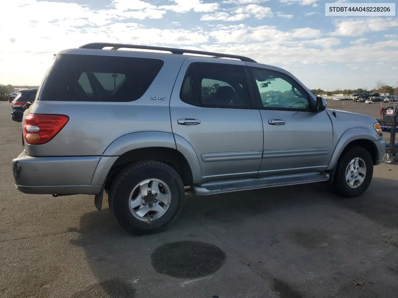 2004 Toyota Sequoia Sr5 VIN: 5TDBT44A04S228206 Lot: 79309604