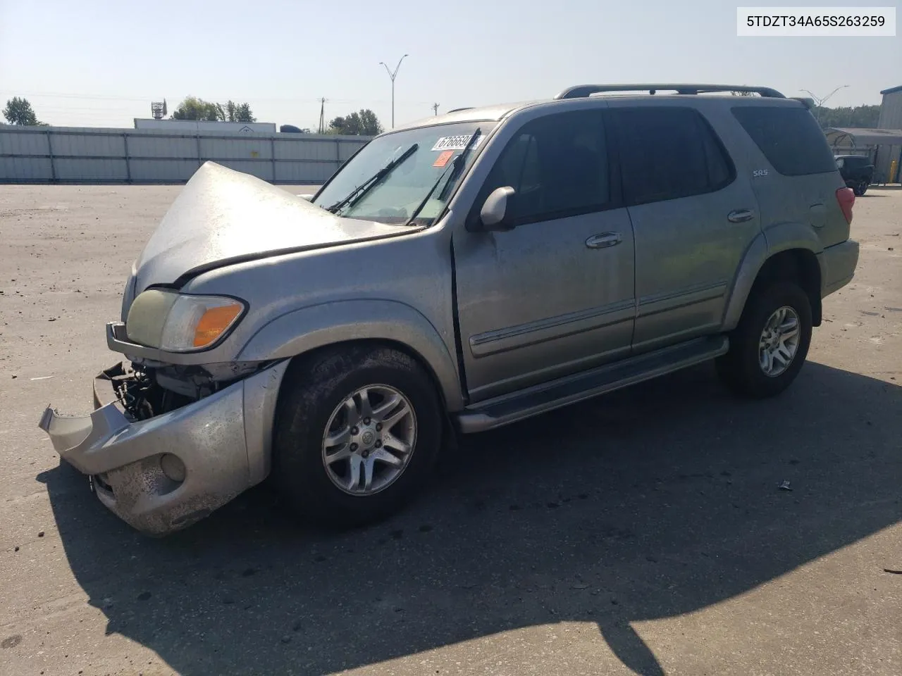 5TDZT34A65S263259 2005 Toyota Sequoia Sr5