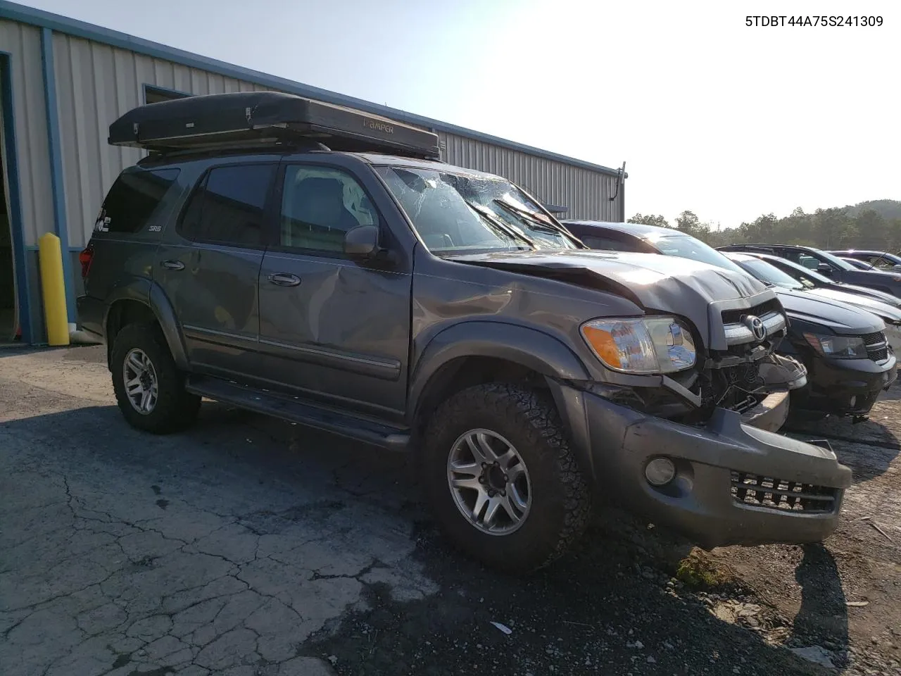 2005 Toyota Sequoia Sr5 VIN: 5TDBT44A75S241309 Lot: 68911984