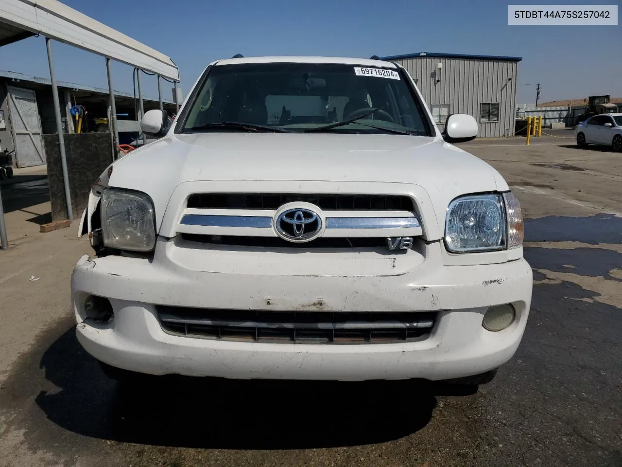 2005 Toyota Sequoia Sr5 VIN: 5TDBT44A75S257042 Lot: 69716204