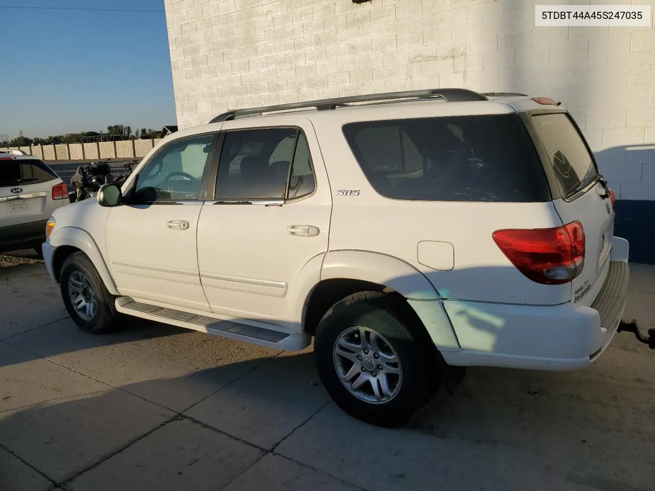 2005 Toyota Sequoia Sr5 VIN: 5TDBT44A45S247035 Lot: 74771034