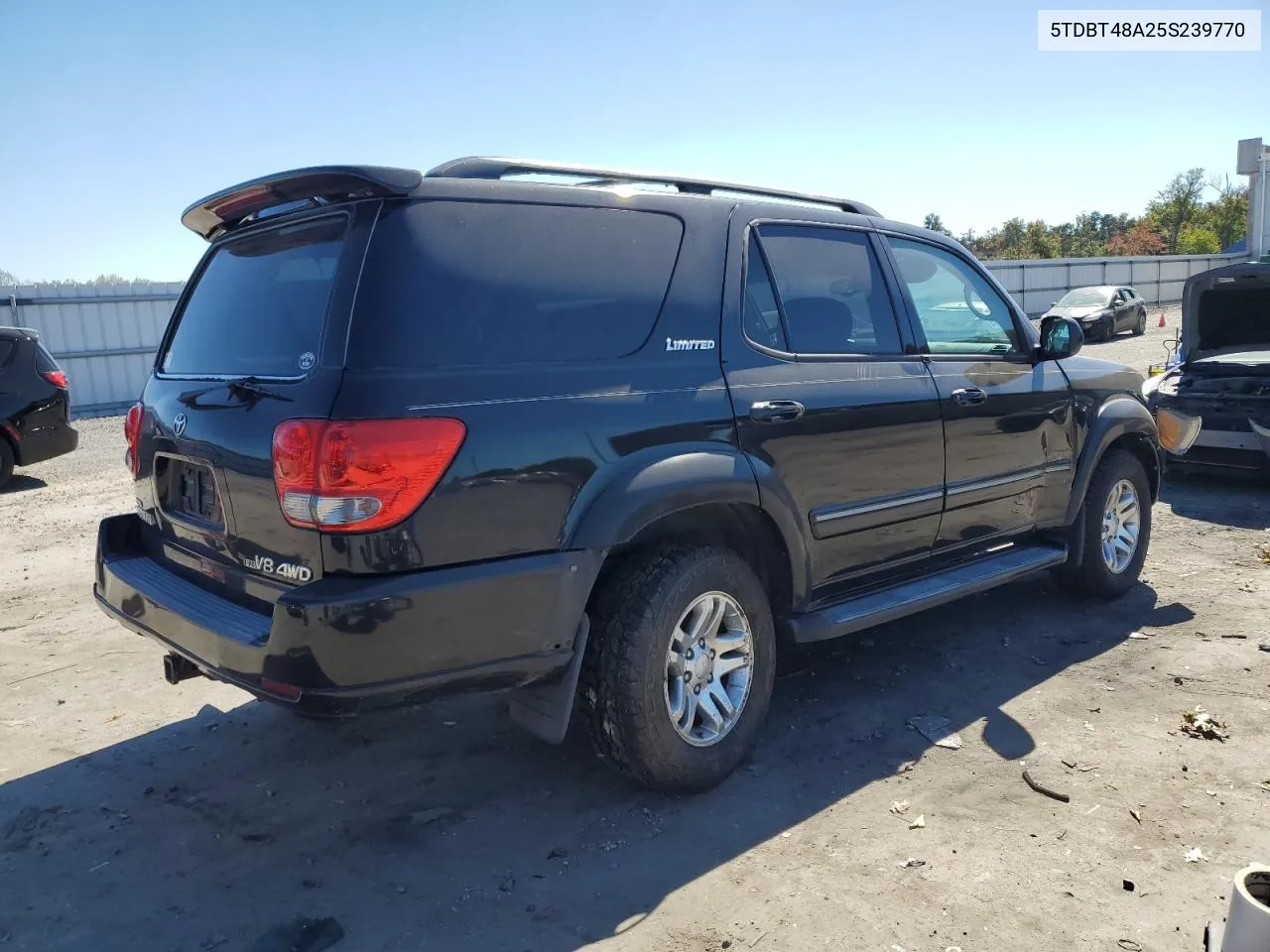 2005 Toyota Sequoia Limited VIN: 5TDBT48A25S239770 Lot: 75008414