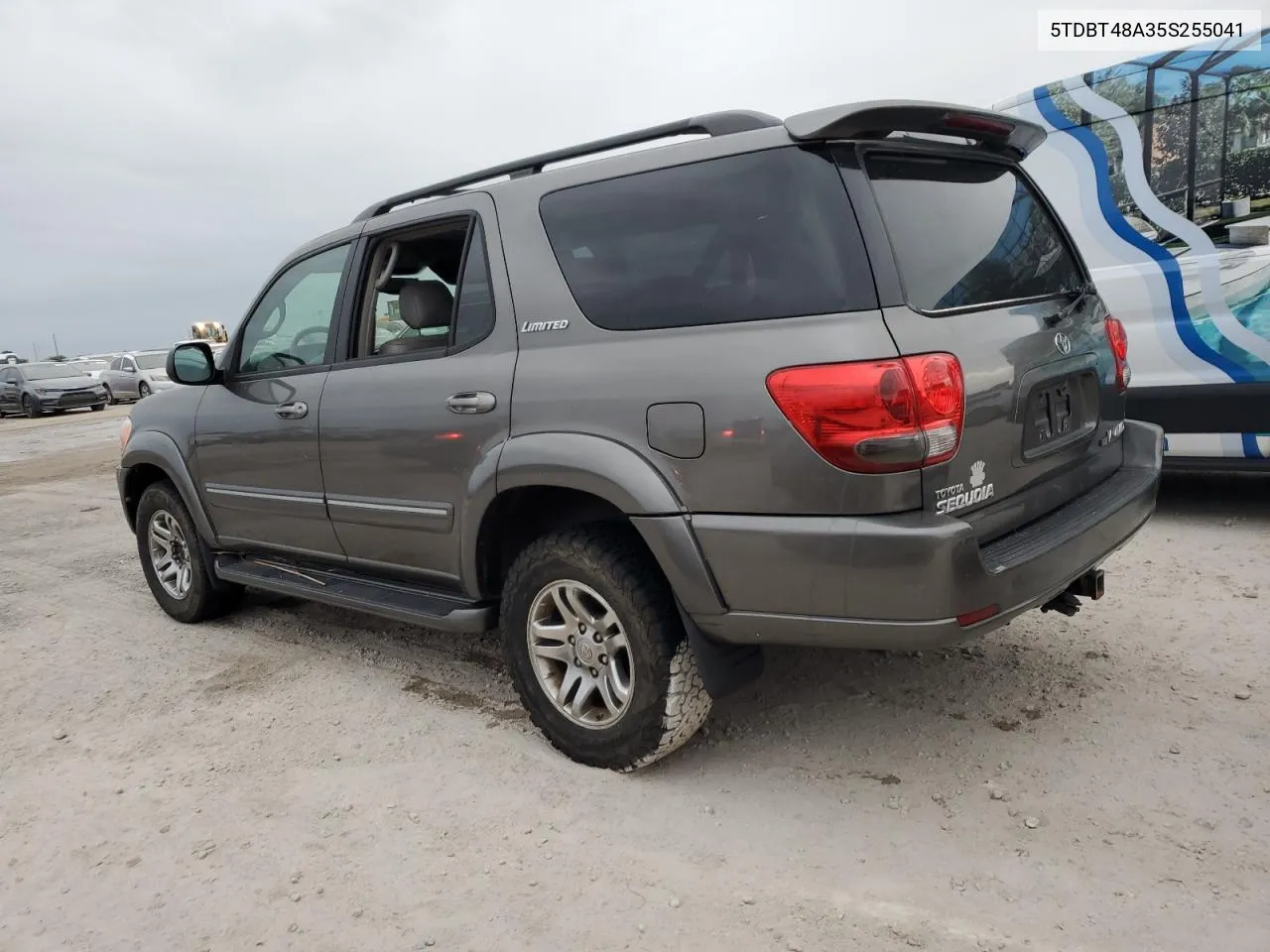 2005 Toyota Sequoia Limited VIN: 5TDBT48A35S255041 Lot: 75920264