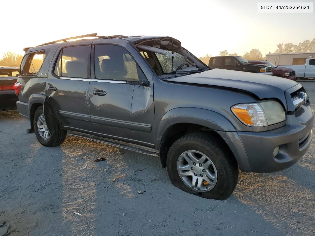 2005 Toyota Sequoia Sr5 VIN: 5TDZT34A25S254624 Lot: 76998134