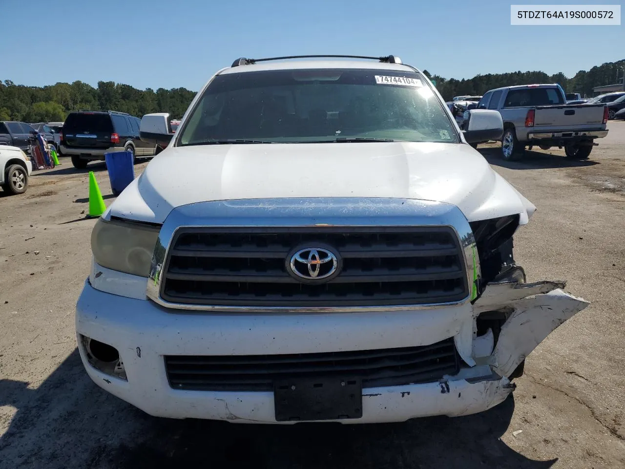 2009 Toyota Sequoia Sr5 VIN: 5TDZT64A19S000572 Lot: 74744104