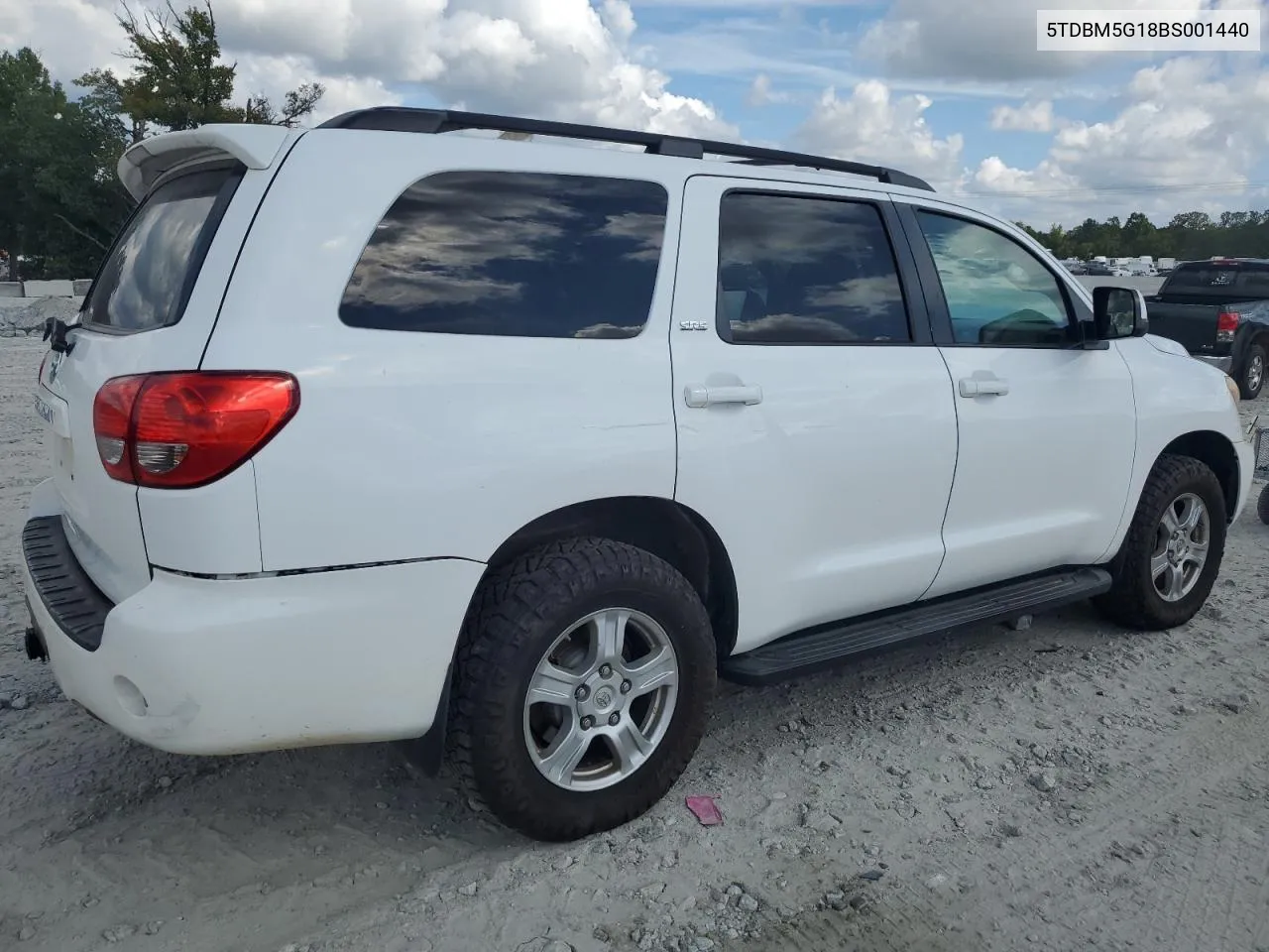 5TDBM5G18BS001440 2011 Toyota Sequoia Sr5