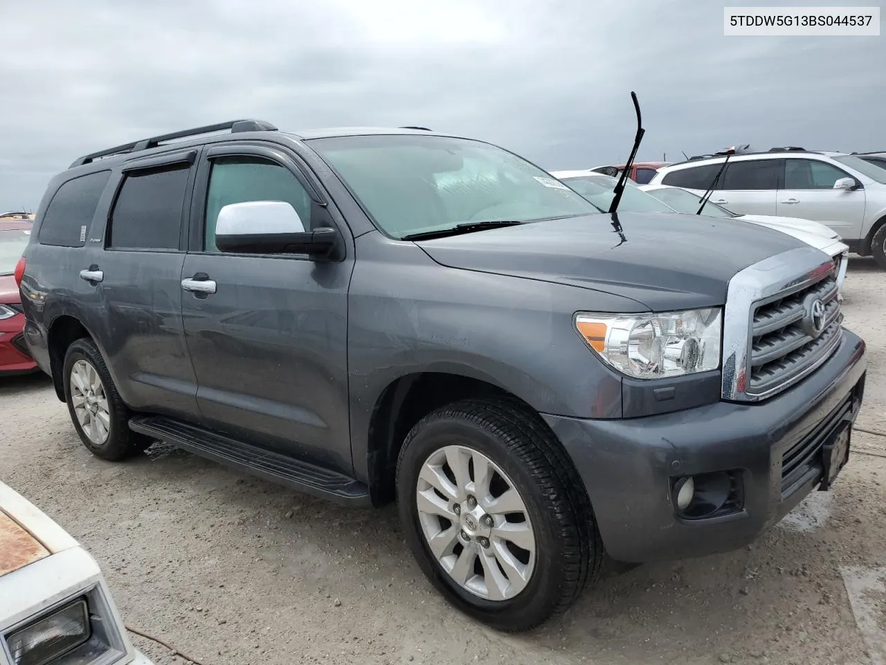 2011 Toyota Sequoia Platinum VIN: 5TDDW5G13BS044537 Lot: 74302824