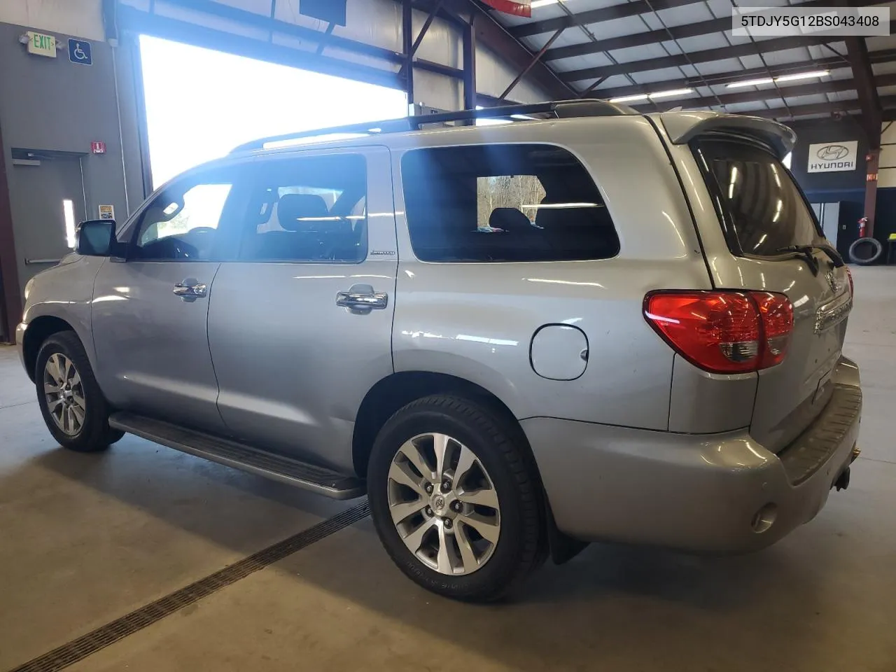 2011 Toyota Sequoia Limited VIN: 5TDJY5G12BS043408 Lot: 79907214