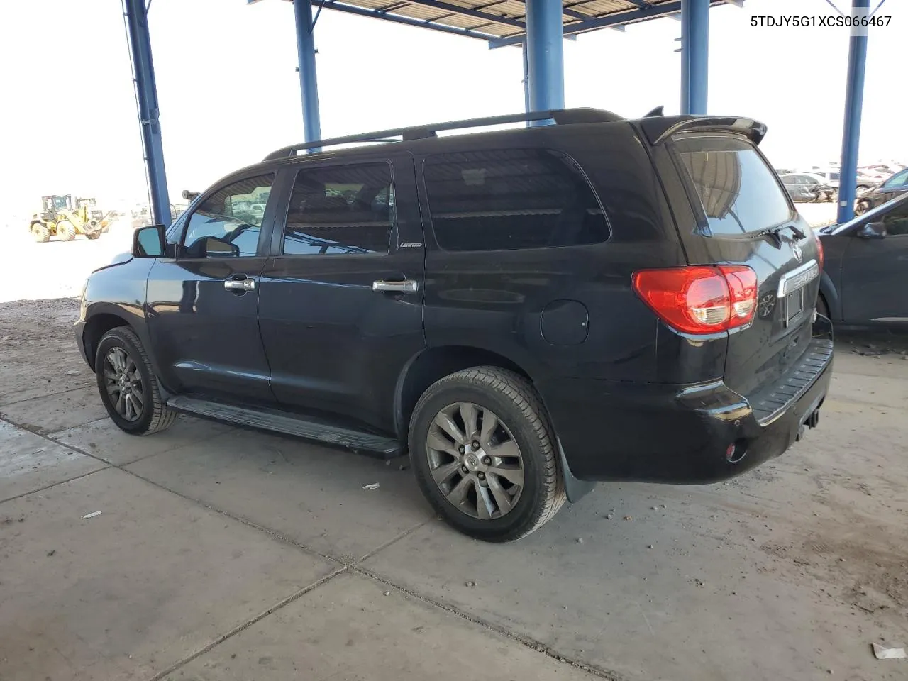 2012 Toyota Sequoia Limited VIN: 5TDJY5G1XCS066467 Lot: 71124024