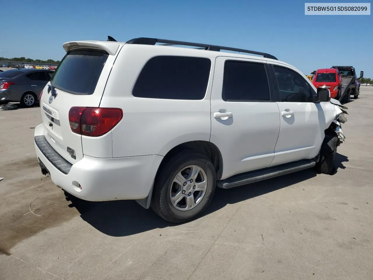 5TDBW5G15DS082099 2013 Toyota Sequoia Sr5