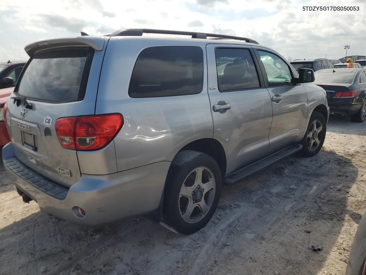 5TDZY5G17DS050053 2013 Toyota Sequoia Sr5