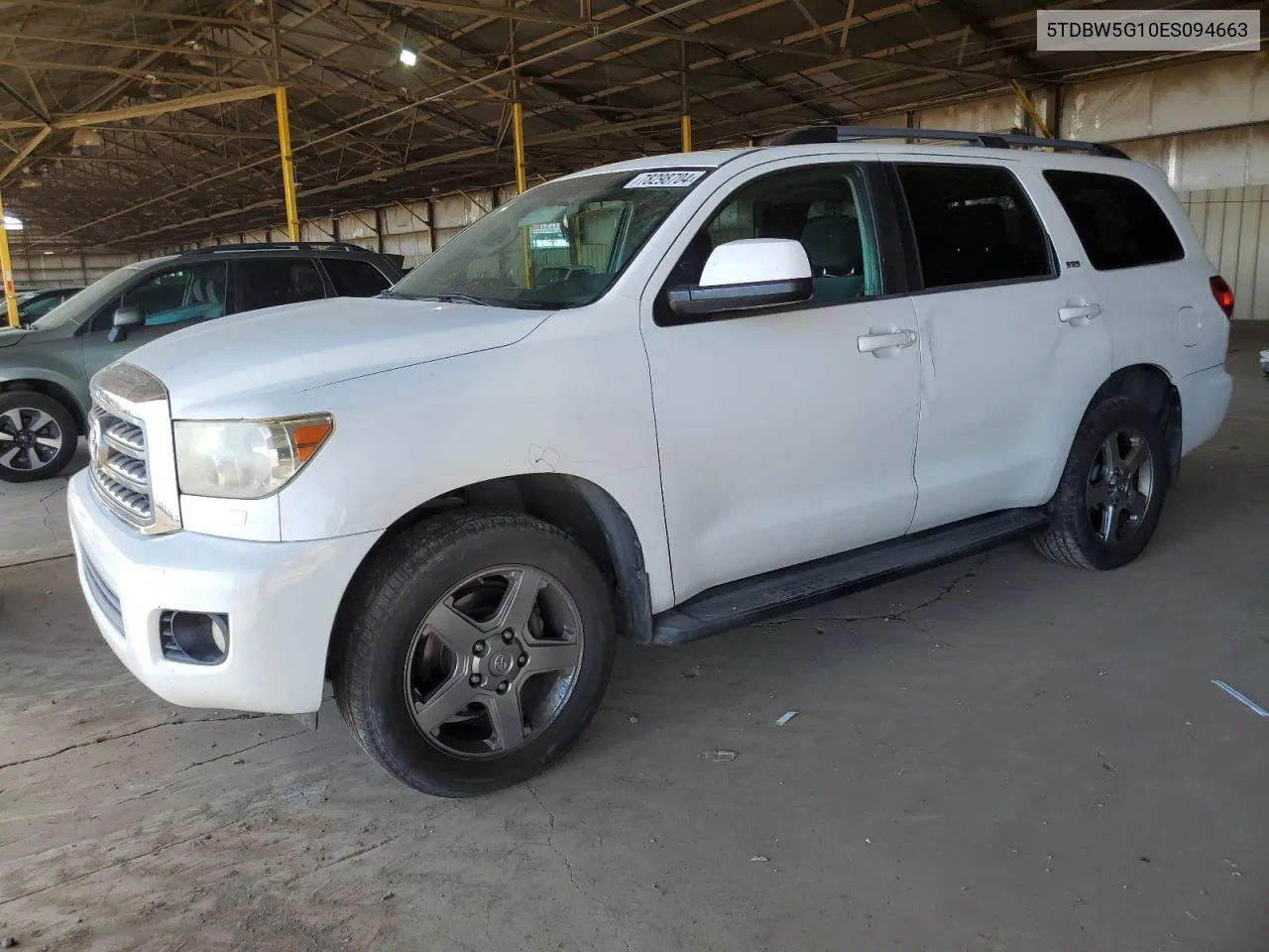 5TDBW5G10ES094663 2014 Toyota Sequoia Sr5