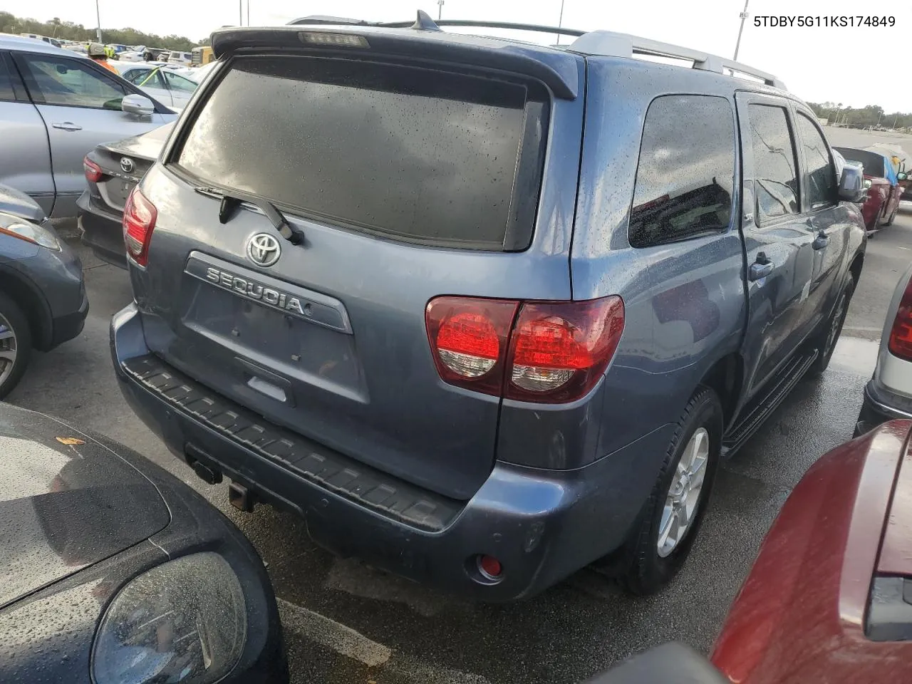 5TDBY5G11KS174849 2019 Toyota Sequoia Sr5