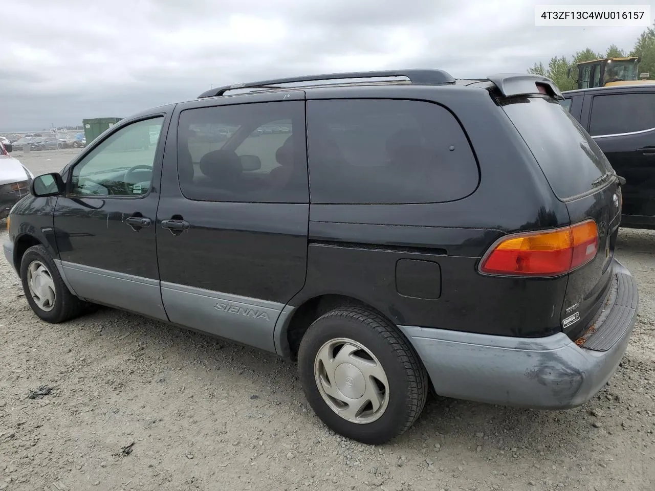 1998 Toyota Sienna Le VIN: 4T3ZF13C4WU016157 Lot: 58354384