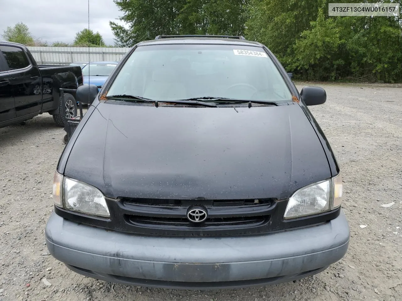 1998 Toyota Sienna Le VIN: 4T3ZF13C4WU016157 Lot: 58354384