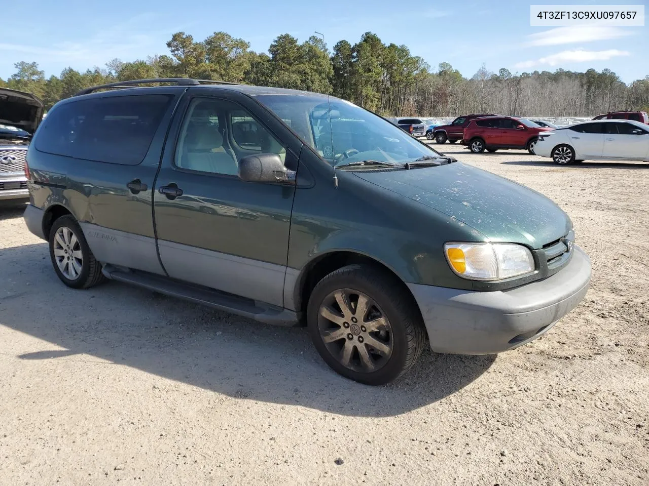 1999 Toyota Sienna Le VIN: 4T3ZF13C9XU097657 Lot: 79008884