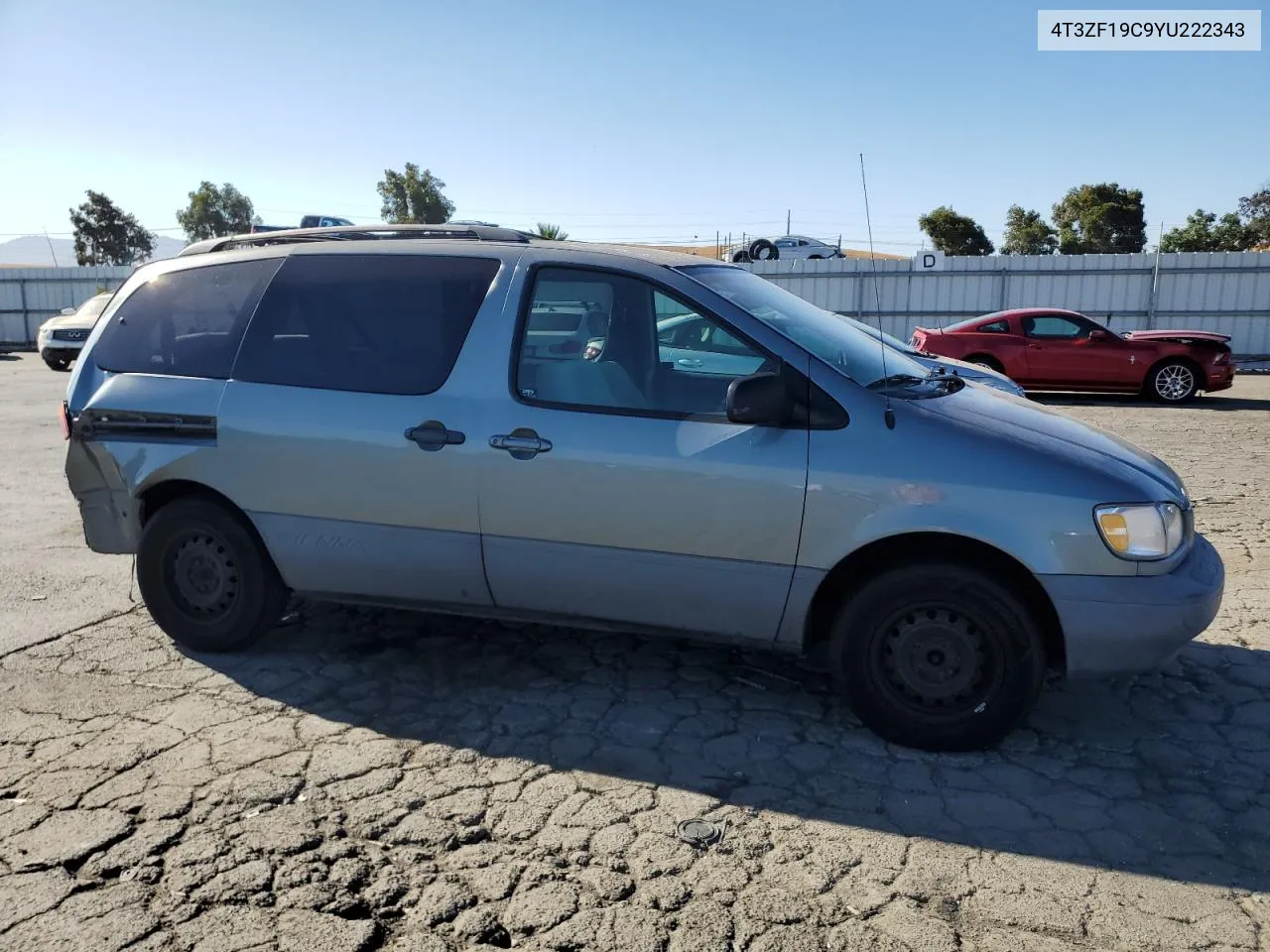 2000 Toyota Sienna Ce VIN: 4T3ZF19C9YU222343 Lot: 69520224