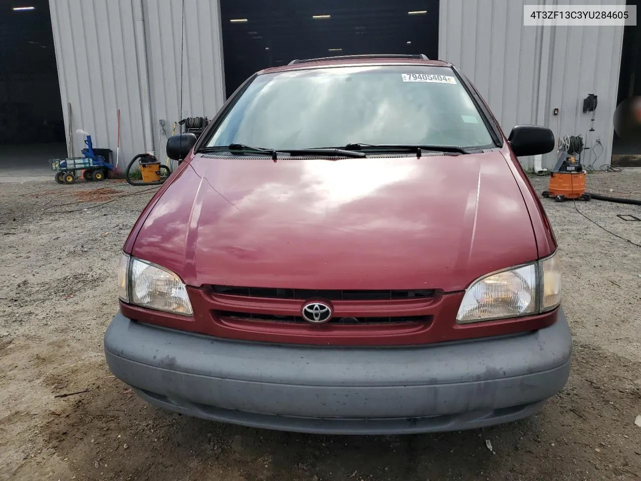 2000 Toyota Sienna Le VIN: 4T3ZF13C3YU284605 Lot: 79405404