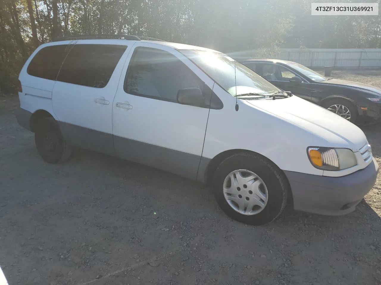 2001 Toyota Sienna Le VIN: 4T3ZF13C31U369921 Lot: 70385584