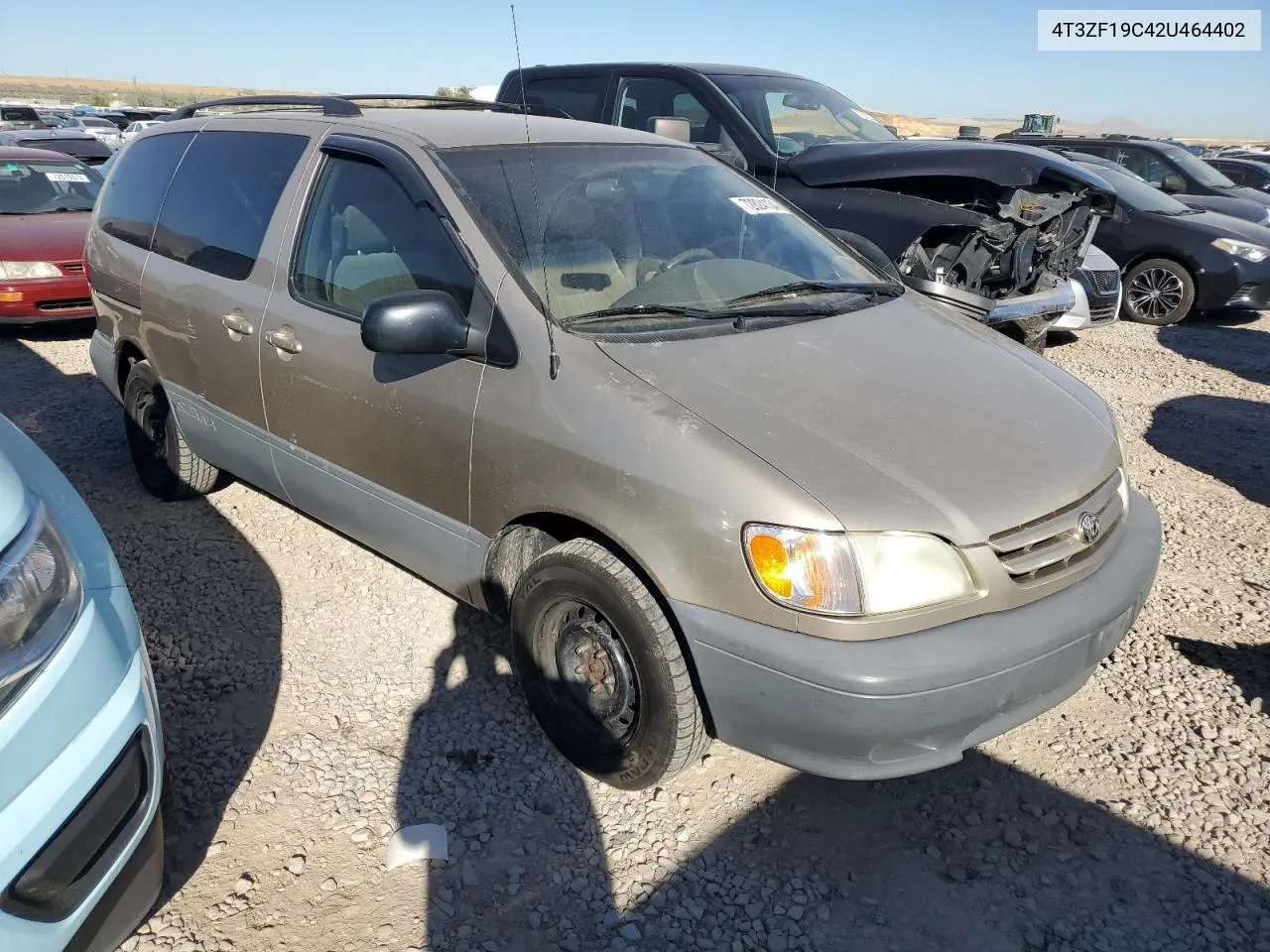 2002 Toyota Sienna Ce VIN: 4T3ZF19C42U464402 Lot: 72824134