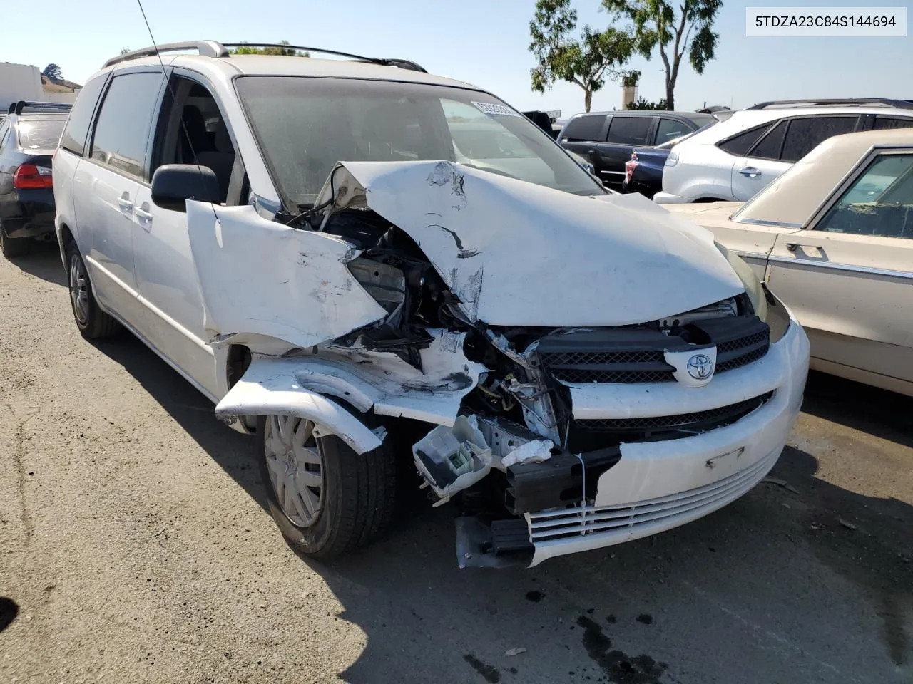 2004 Toyota Sienna Ce VIN: 5TDZA23C84S144694 Lot: 62820384