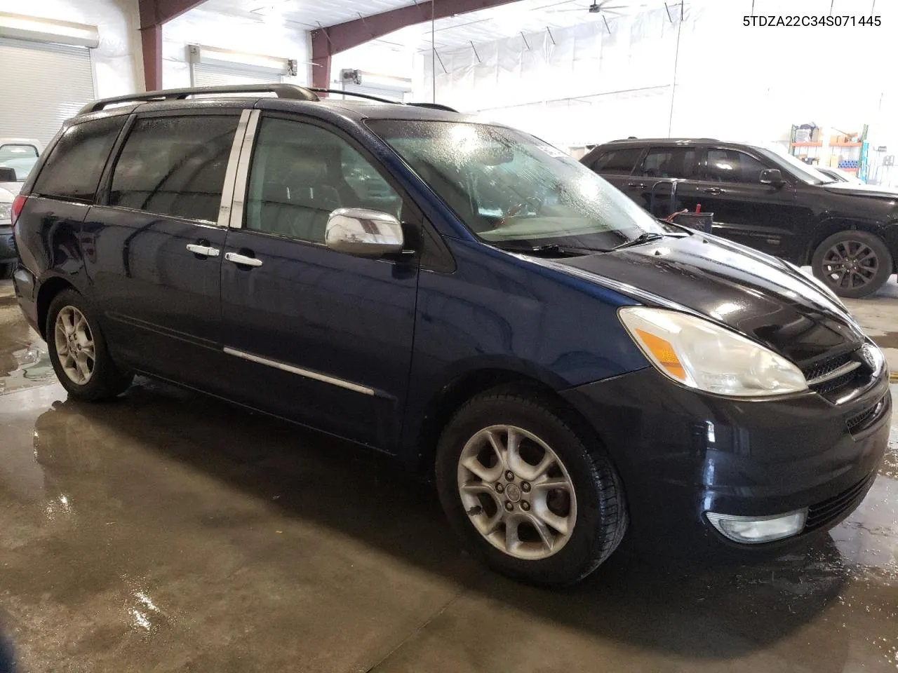 5TDZA22C34S071445 2004 Toyota Sienna Xle