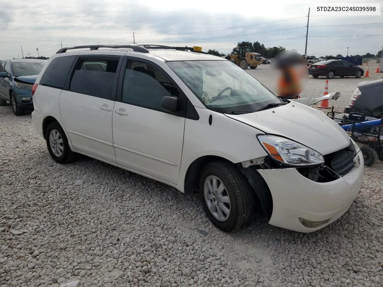 2004 Toyota Sienna Ce VIN: 5TDZA23C24S039598 Lot: 71826914