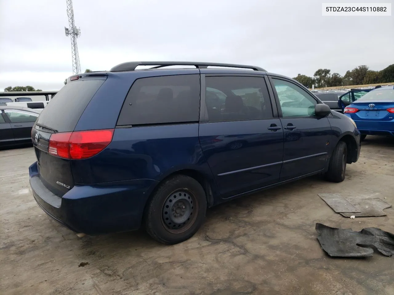 2004 Toyota Sienna Ce VIN: 5TDZA23C44S110882 Lot: 75944954