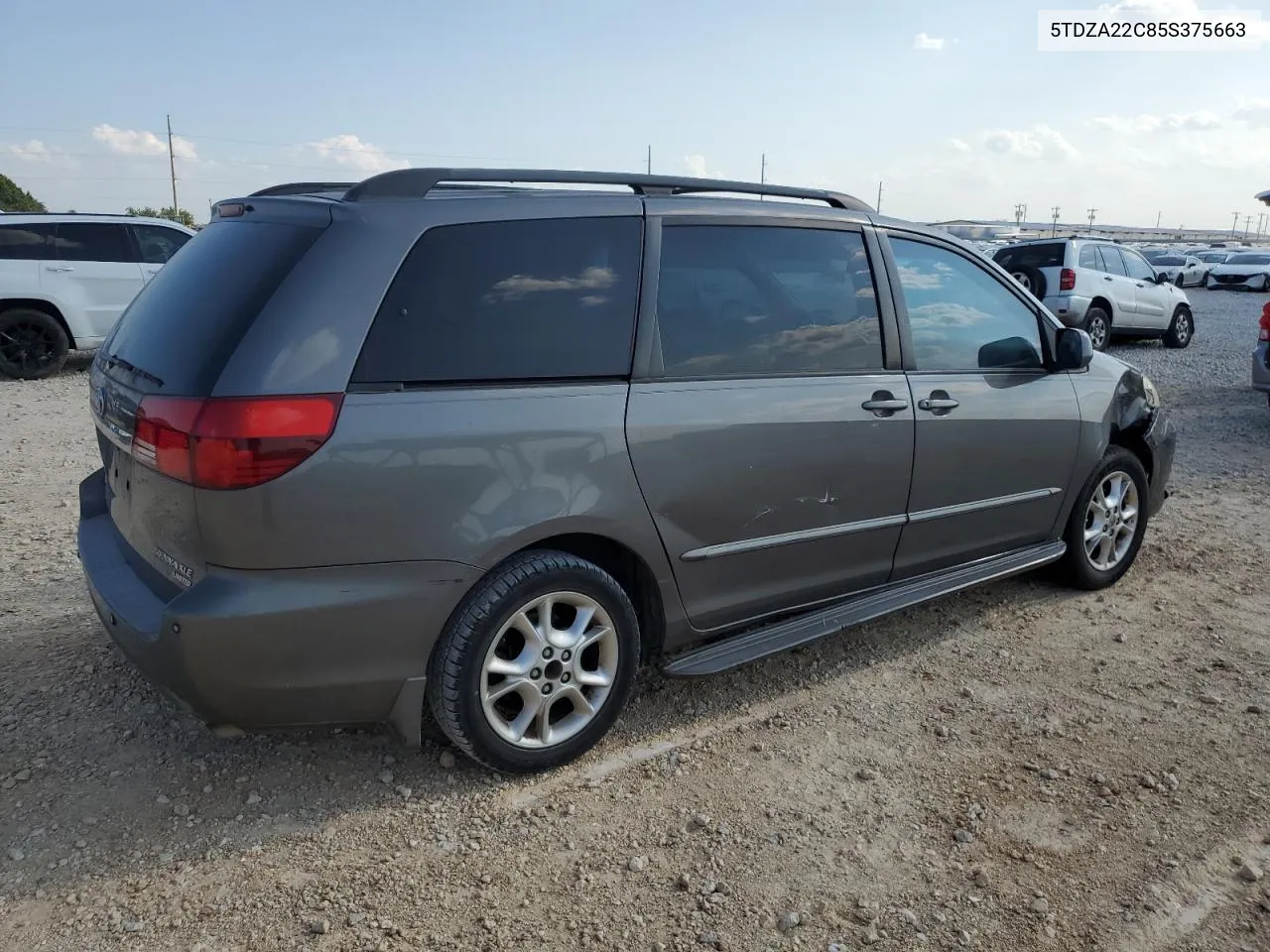 5TDZA22C85S375663 2005 Toyota Sienna Xle