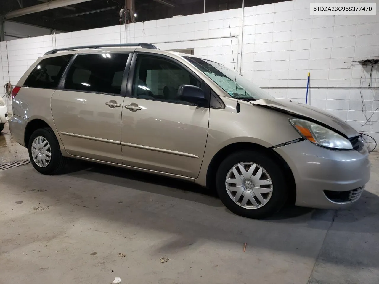 2005 Toyota Sienna Ce VIN: 5TDZA23C95S377470 Lot: 66853434