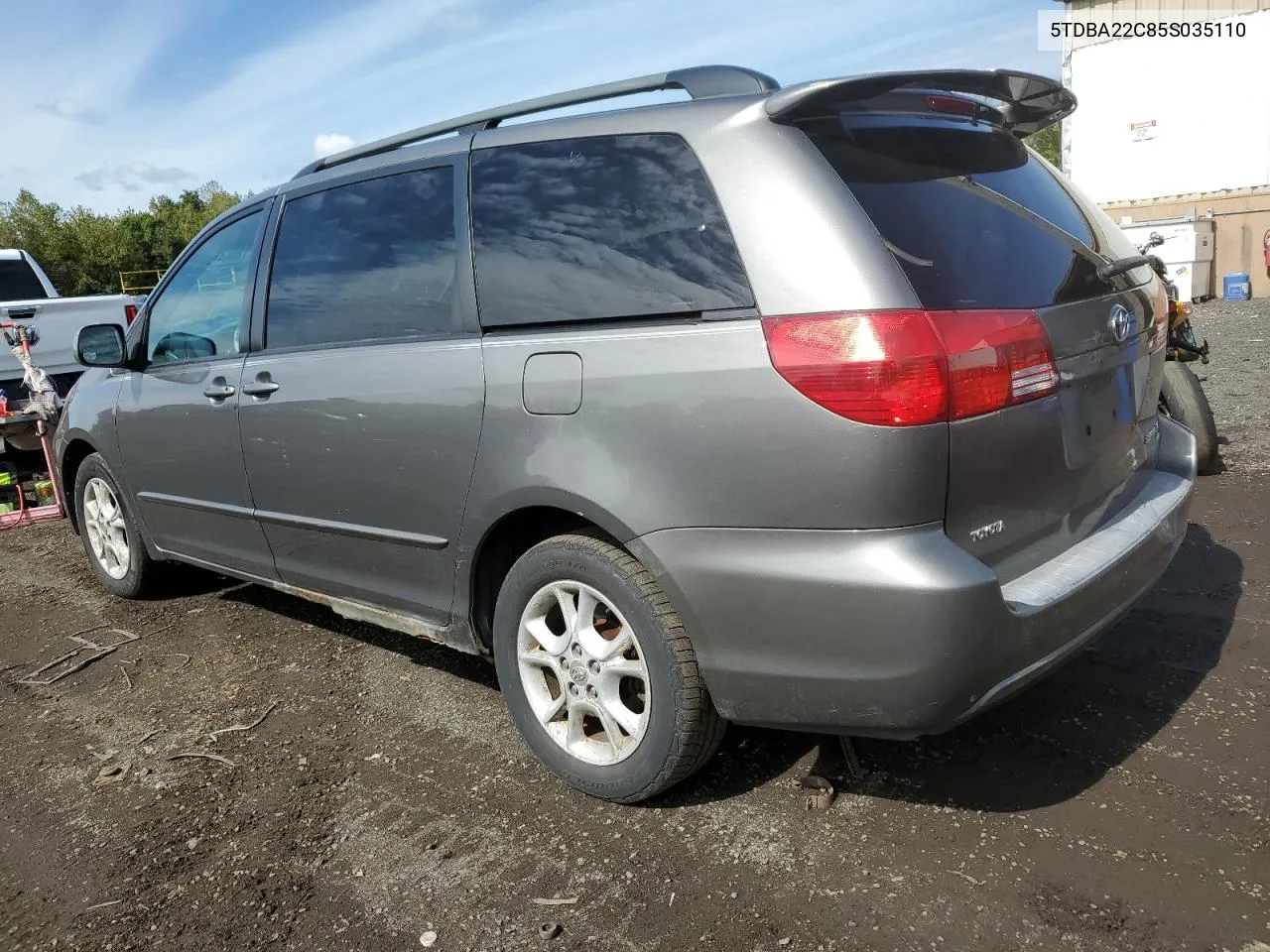 2005 Toyota Sienna Xle VIN: 5TDBA22C85S035110 Lot: 73064484