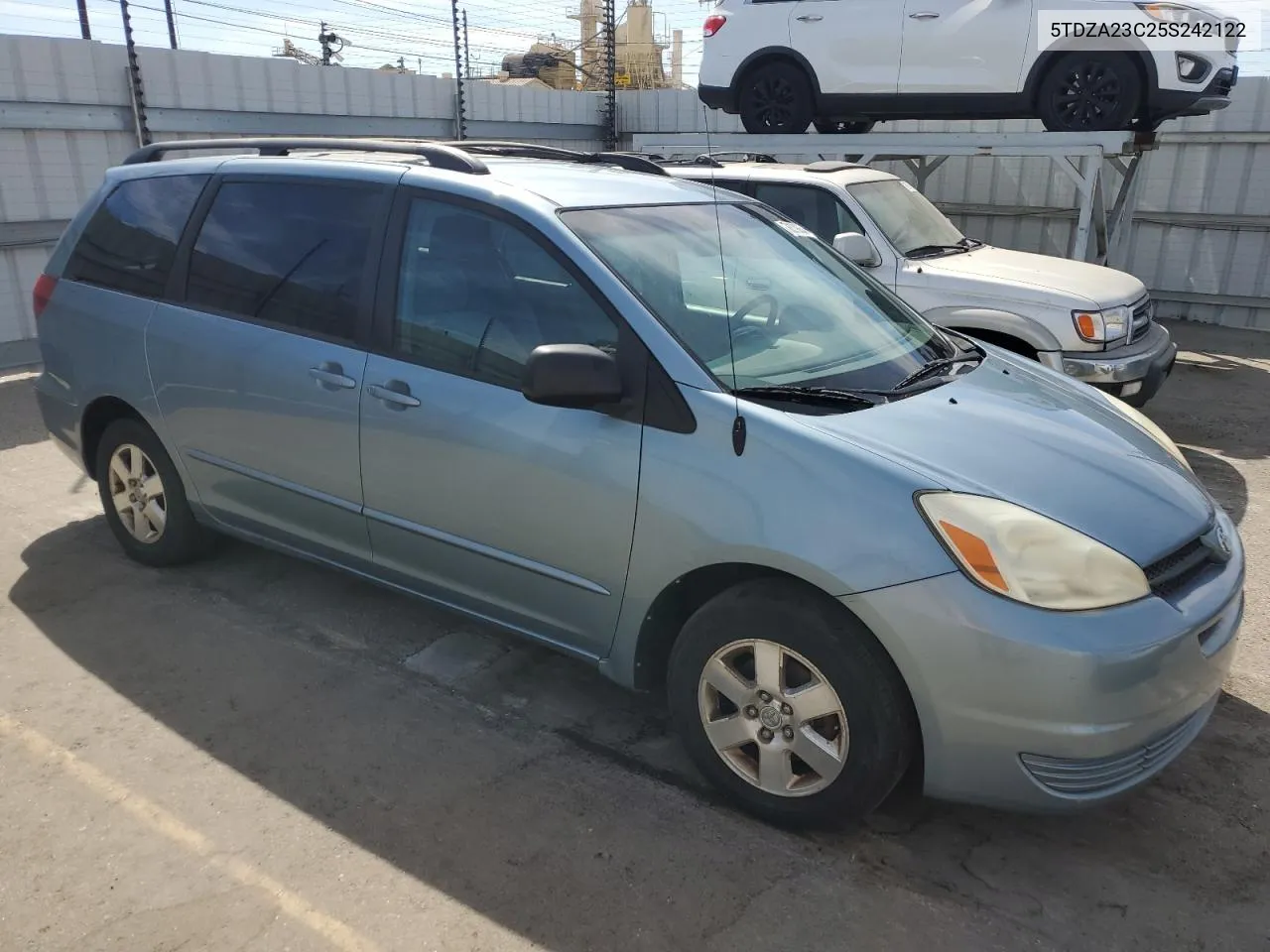 2005 Toyota Sienna Ce VIN: 5TDZA23C25S242122 Lot: 75370064