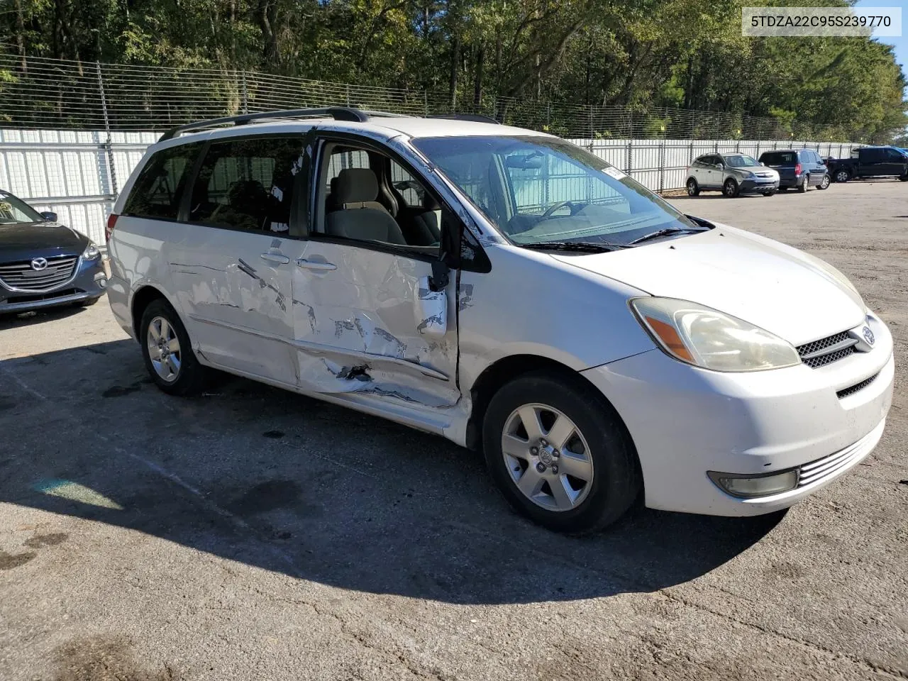 5TDZA22C95S239770 2005 Toyota Sienna Xle