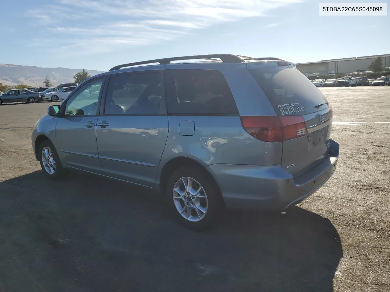 2005 Toyota Sienna Xle VIN: 5TDBA22C65S045098 Lot: 76632844