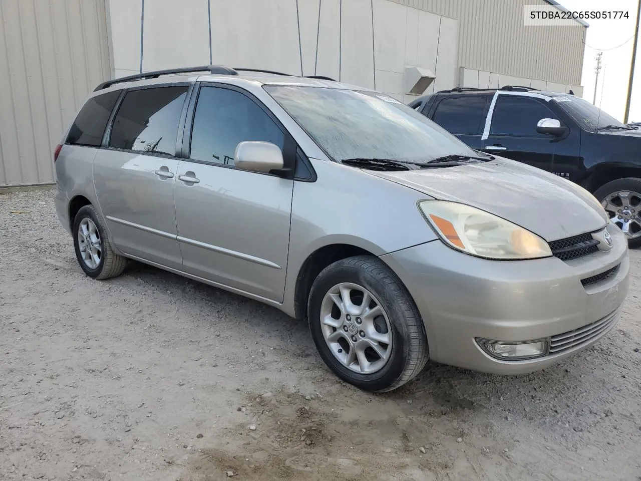 2005 Toyota Sienna Xle VIN: 5TDBA22C65S051774 Lot: 77914094