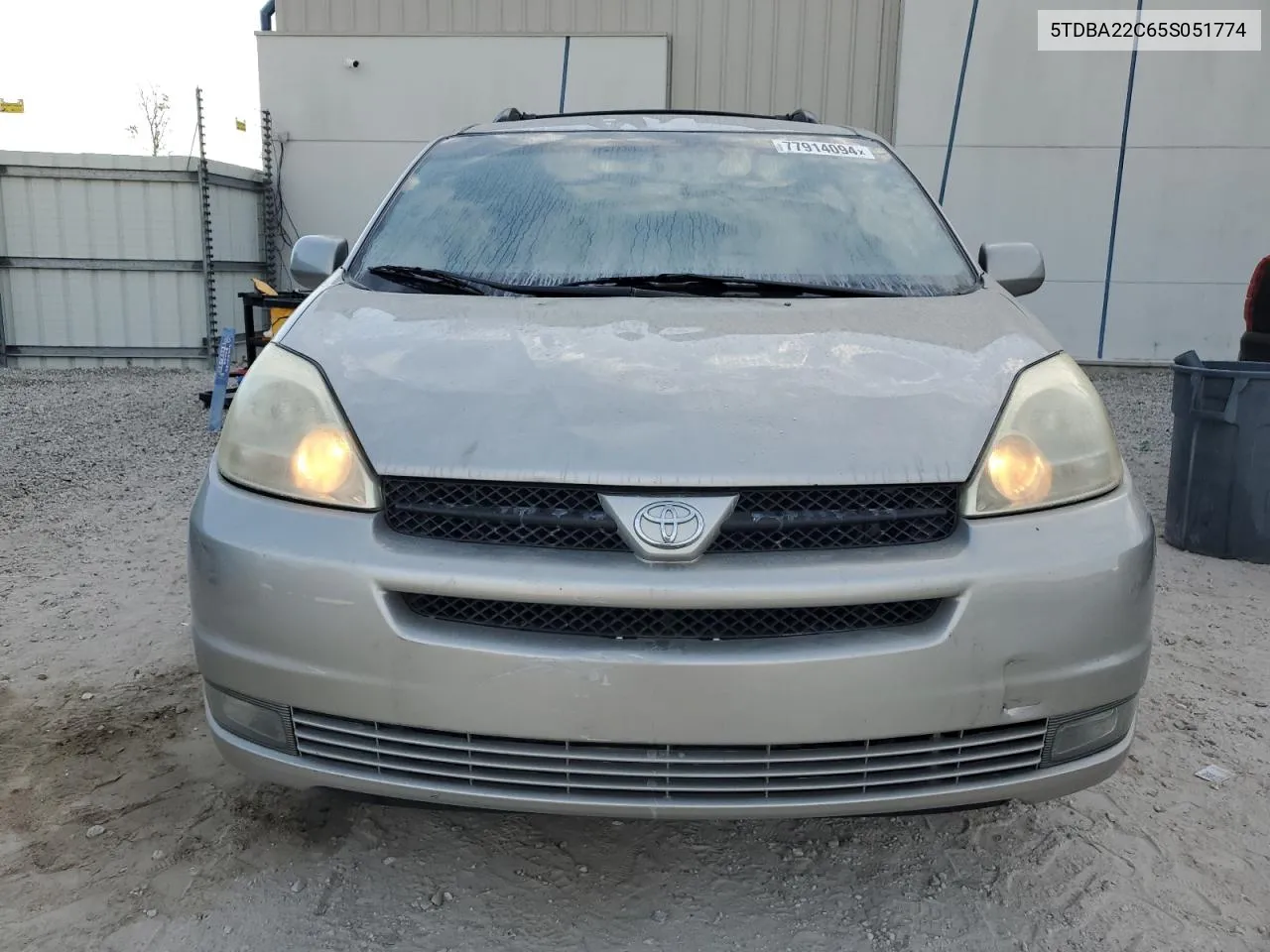 2005 Toyota Sienna Xle VIN: 5TDBA22C65S051774 Lot: 77914094