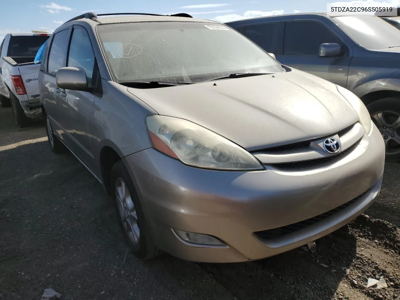 5TDZA22C96S505919 2006 Toyota Sienna Xle